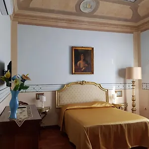 Il Lauro 3*, Pise Italie